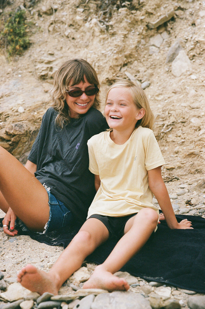 Board Meeting Kids PIMA Tee – straw - Hang Loose#color_straw